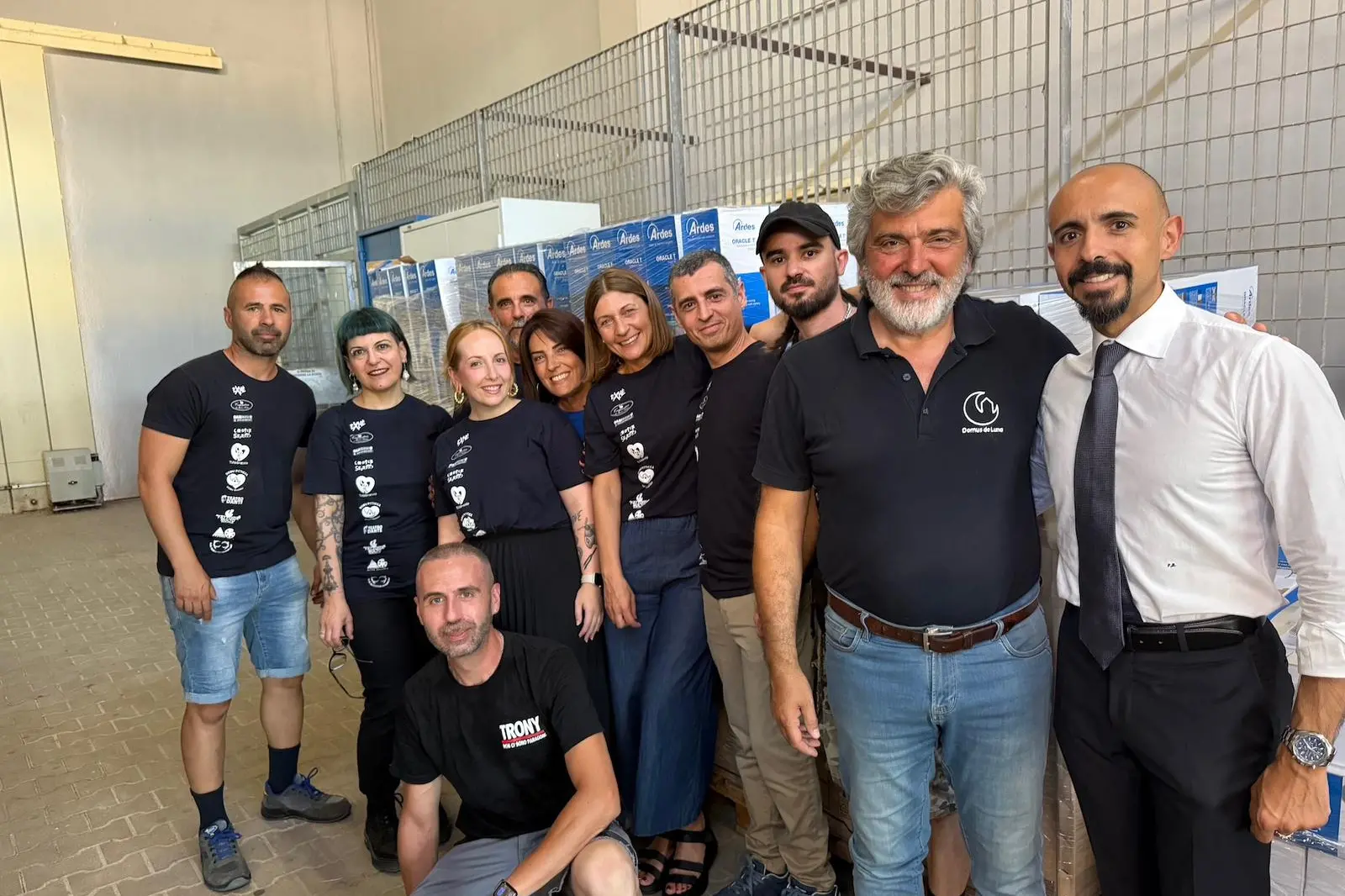 La consegna delle torrette al carcere di Uta