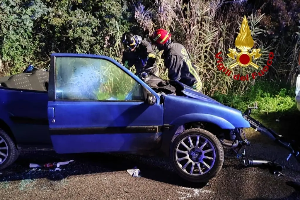 Una delle auto coinvolte nell'incidente