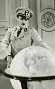 Prende in giro Adolf Hitler ne &quot;Il grande dittatore&quot; (foto Wikipedia