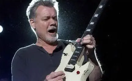 Con la sua chitarra ha rivoluzionato il rock: il 6 ottobre muore Eddie Van Halen