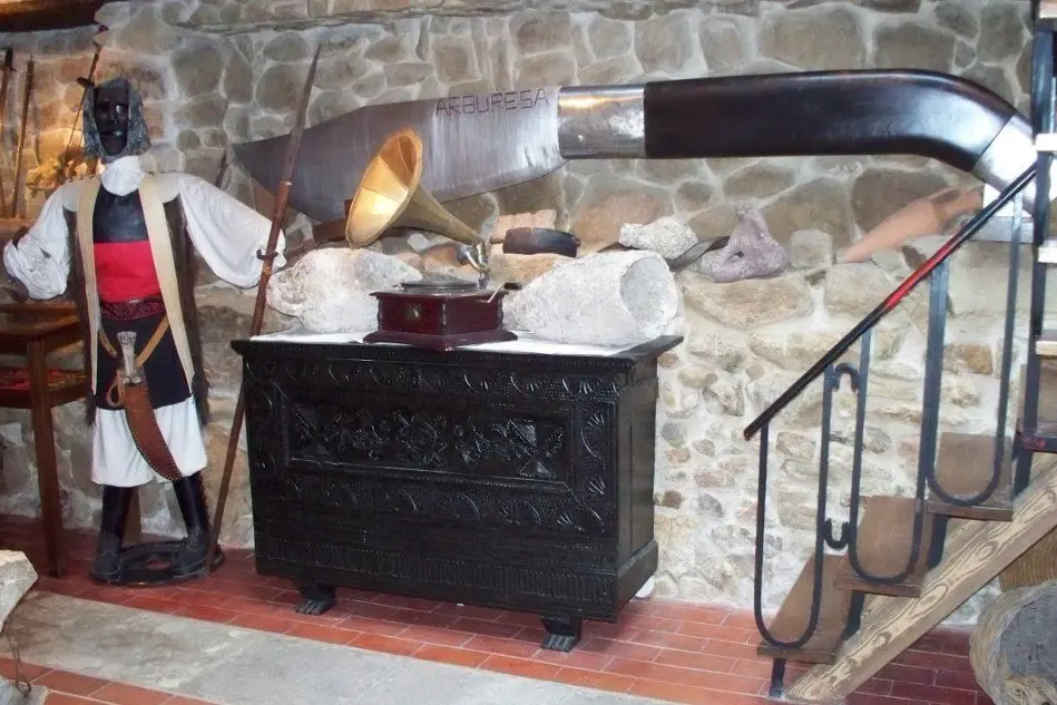 Tra i dieci musei più stravaganti d'Italia anche quello del coltello sardo ad Arbus