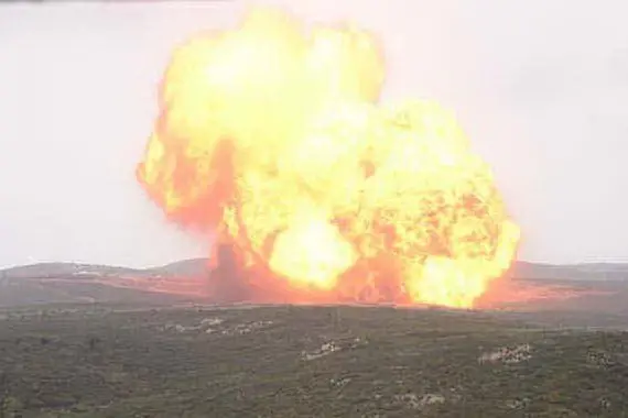 Esplosione in un poligono