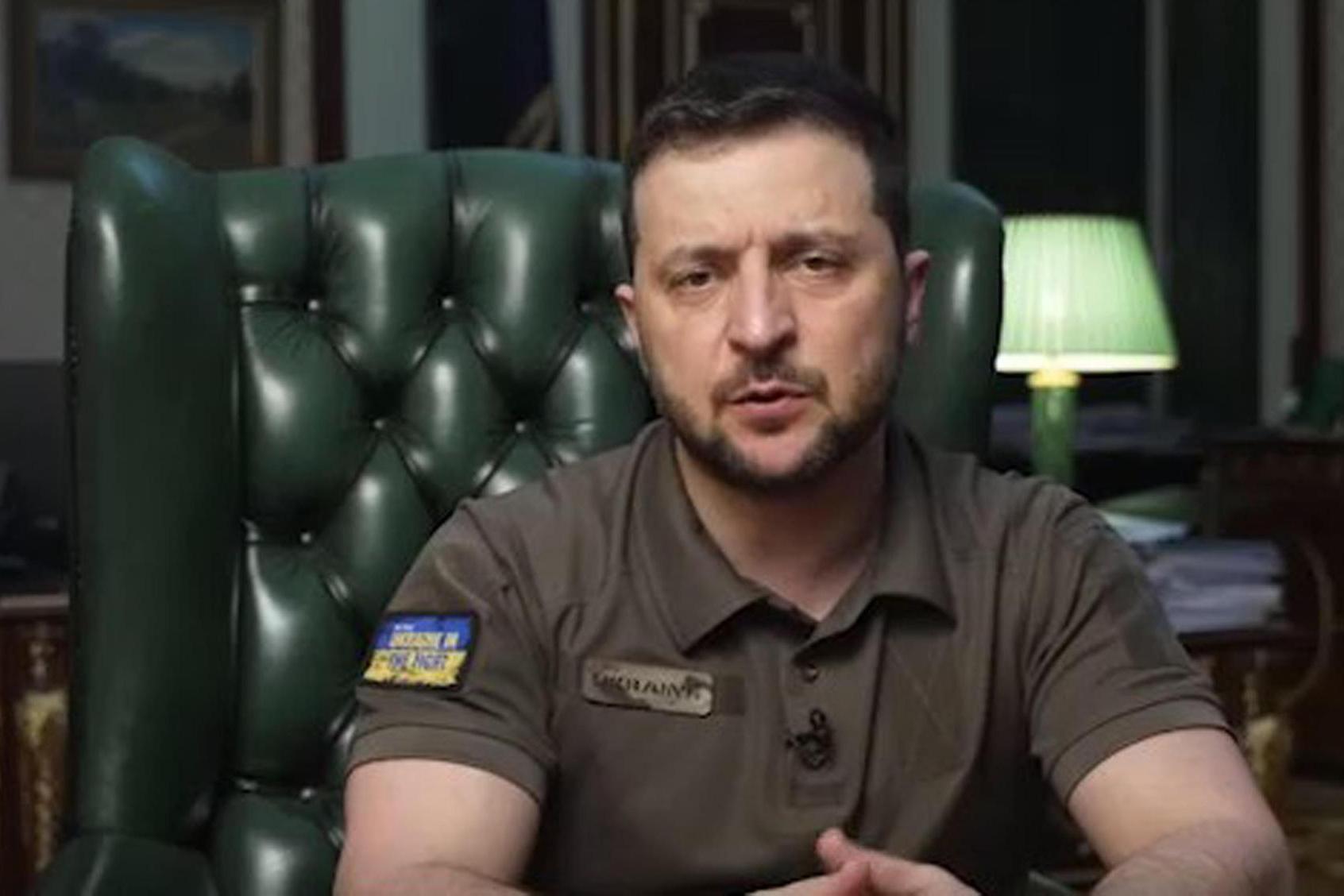 Guerra in Ucraina, Zelensky: “Donbass completamente distrutto, è un inferno”