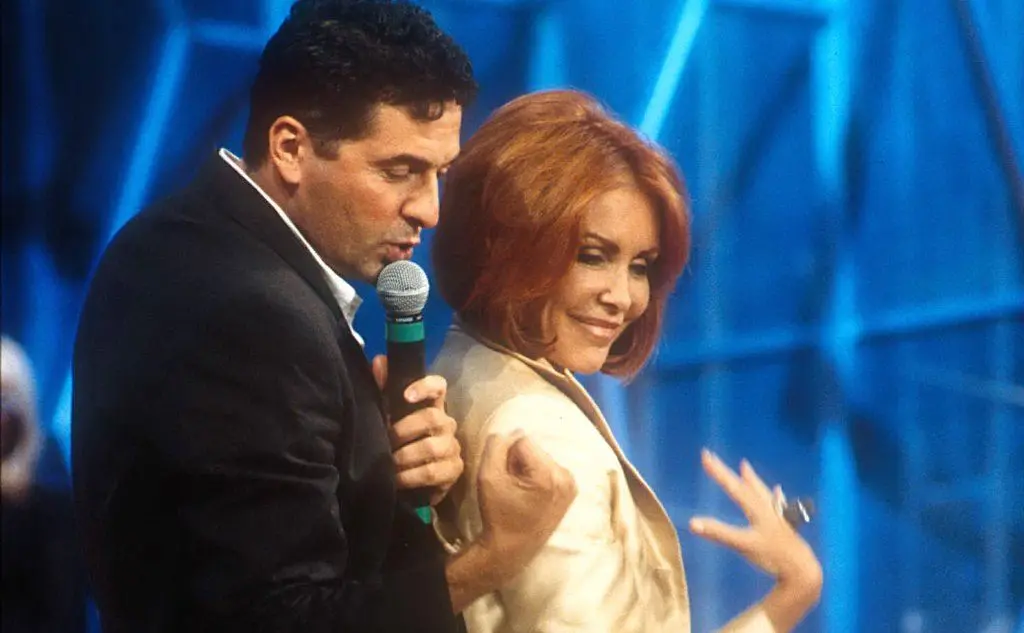 Ballo scatenato con Teo Mammuccari