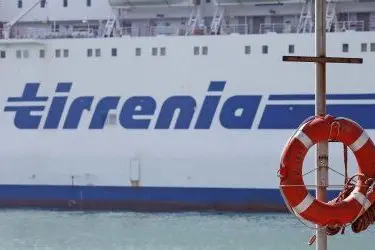 Un traghetto della Tirrenia