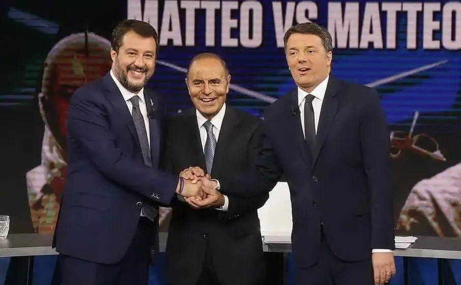Renzi e Salvini a Porta a Porta con Bruno Vespa (archivio L'Unione Sarda)