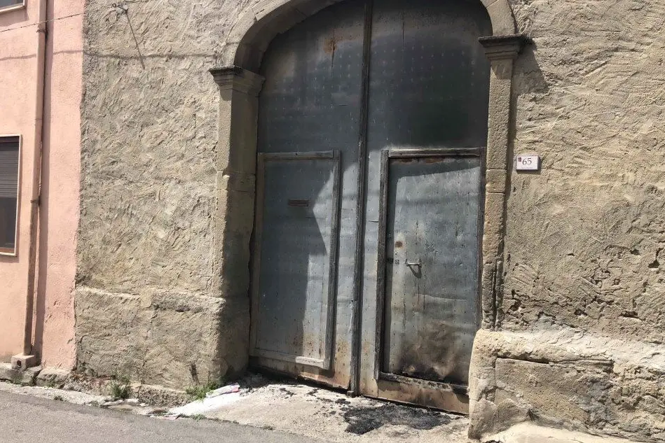 L'ingresso dell'abitazione (foto L'Unione Sarda - Sirigu)