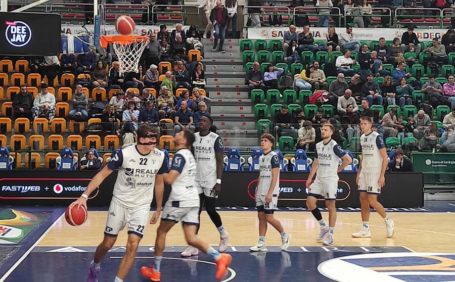 La Dinamo in Romania contro il Valcea