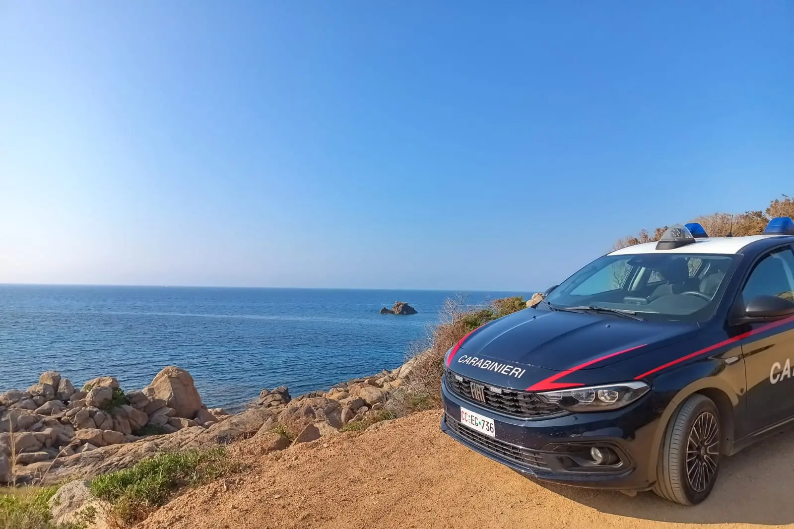 (foto carabinieri)