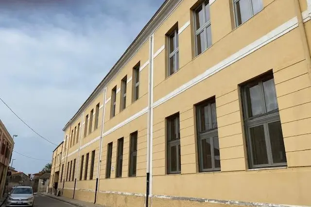 La scuola elementare di via Cesare Battisti (Foto Sara Pinna)