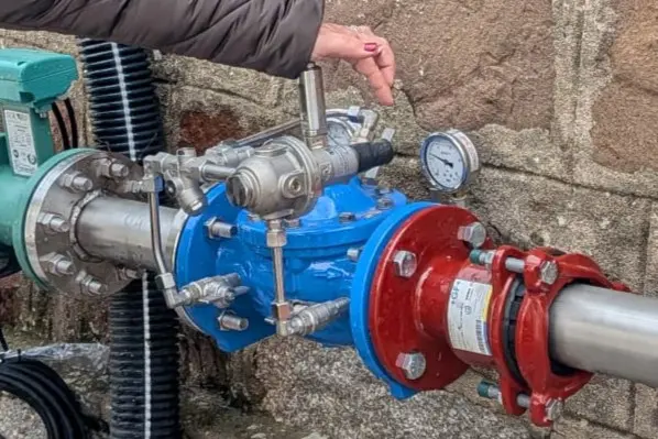 Una tubatura di Abbanoa