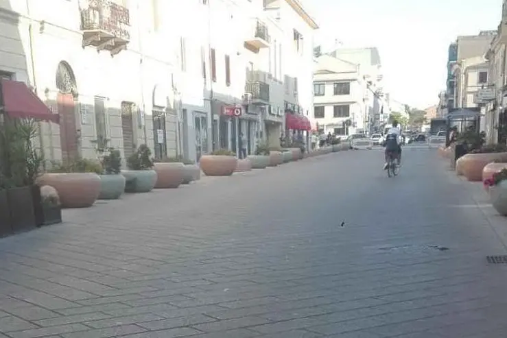 Il corso deserto (foto L'Unione Sarda - Pala)