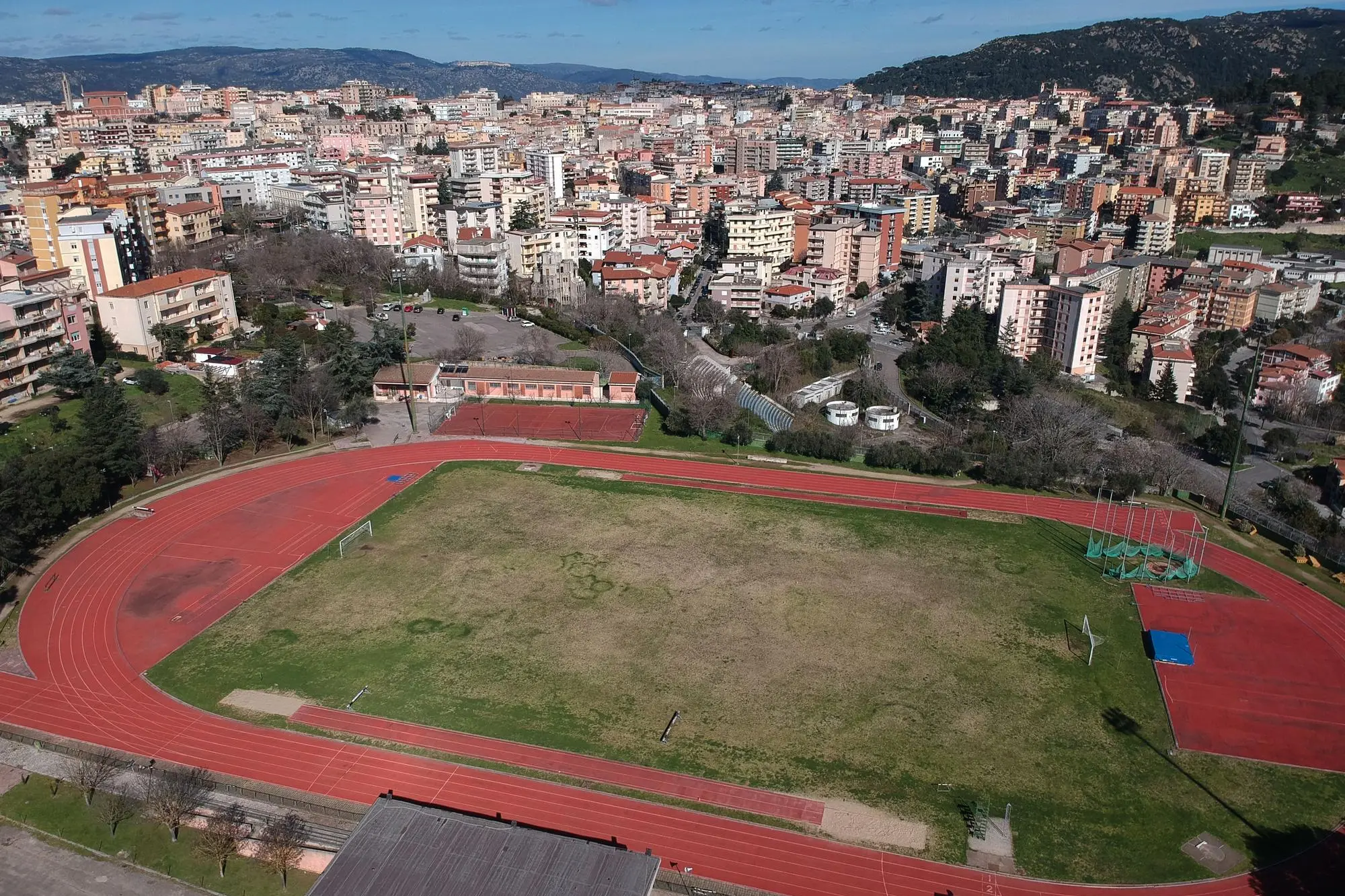 Una panoramica aerea della città di Nuoro (Gualà/L'Unione Sarda)