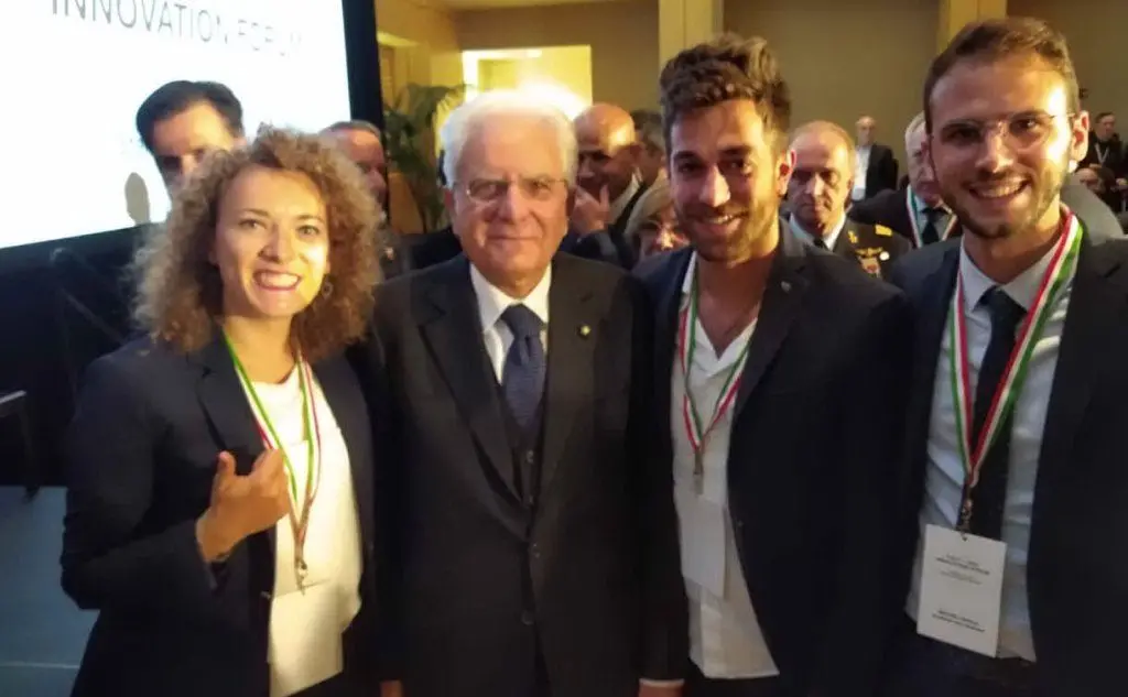Gian Marco Nuvoli (secondo da destra) con il presidente Mattarella (foto concessa dall'intervistato)