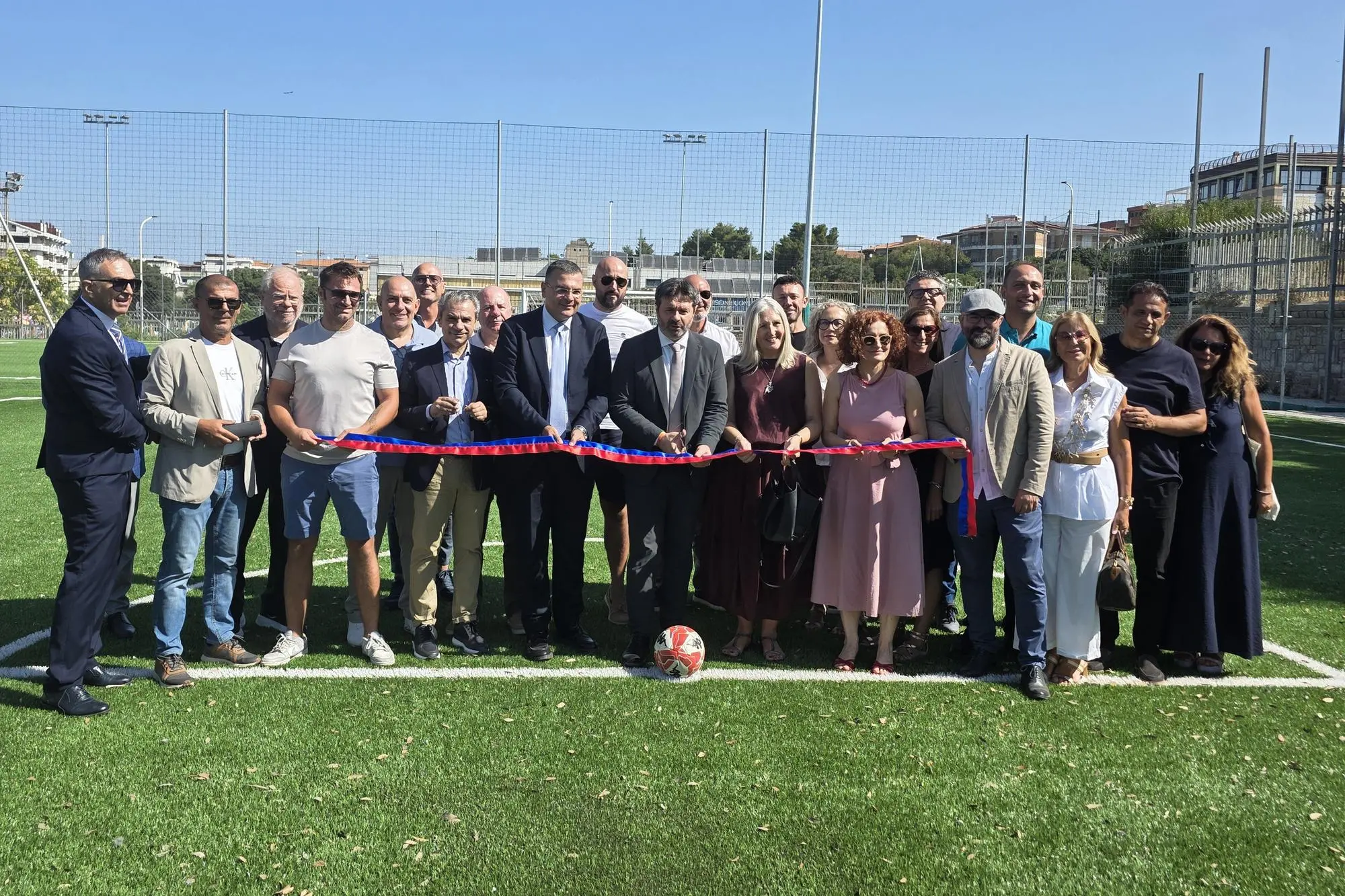Taglio del nastro per i nuovi campi di calcio a 5 e a 7