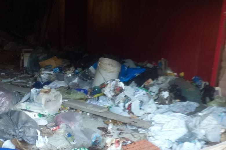 Porto Torres, allarme igienico-ambientale nell’ex trattoria: ordinata la bonifica