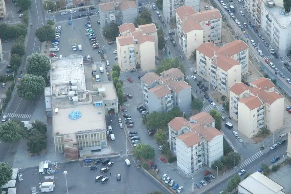 Un'immagine dall'alto di via Seruci, a Cagliari