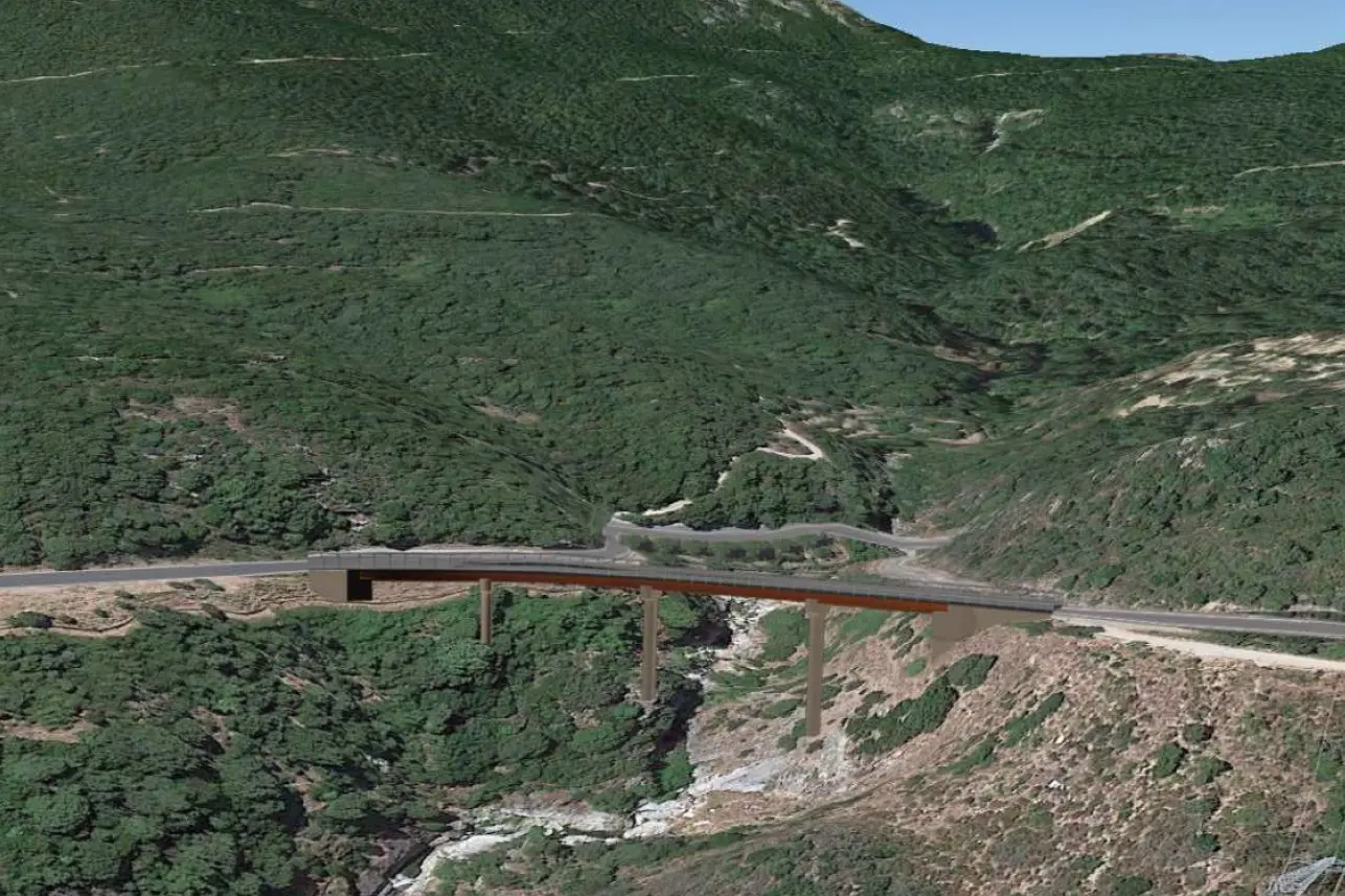 La simulazione del ponte Sothai sulla provinciale 27 tra Tortolì e Villagrande (foto Secci)