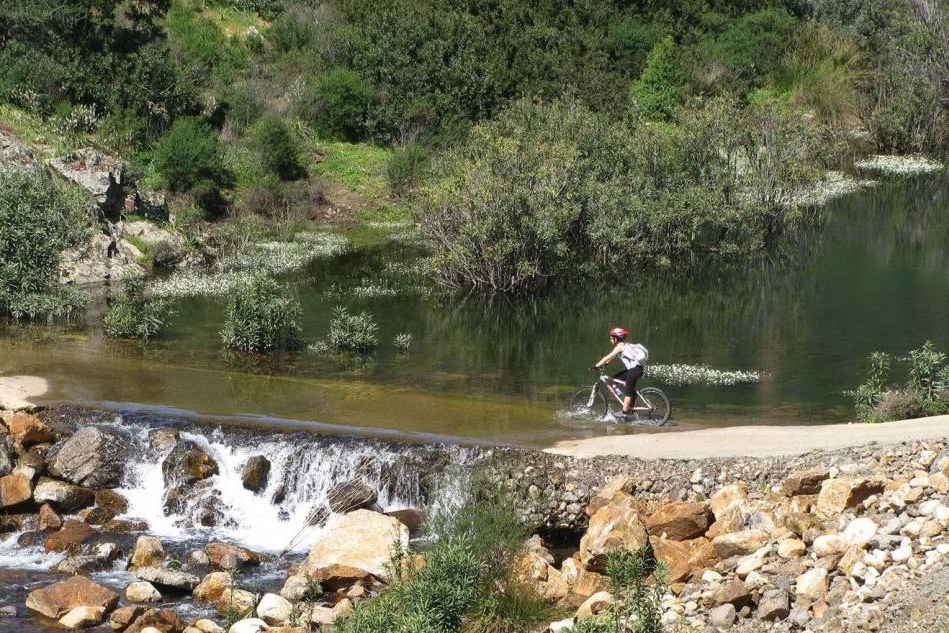 In bici sino a Monti Nieddu per la pedalata ecologica