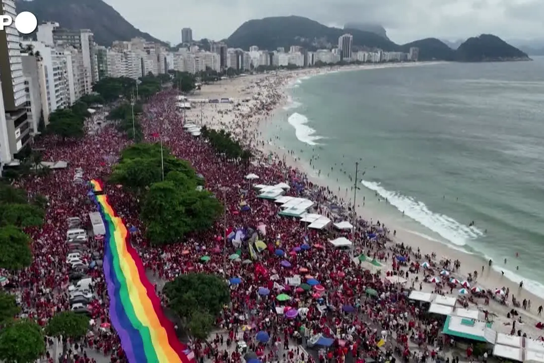 Brasile, migliaia in piazza a Rio per sostenere la rielezione di Lula