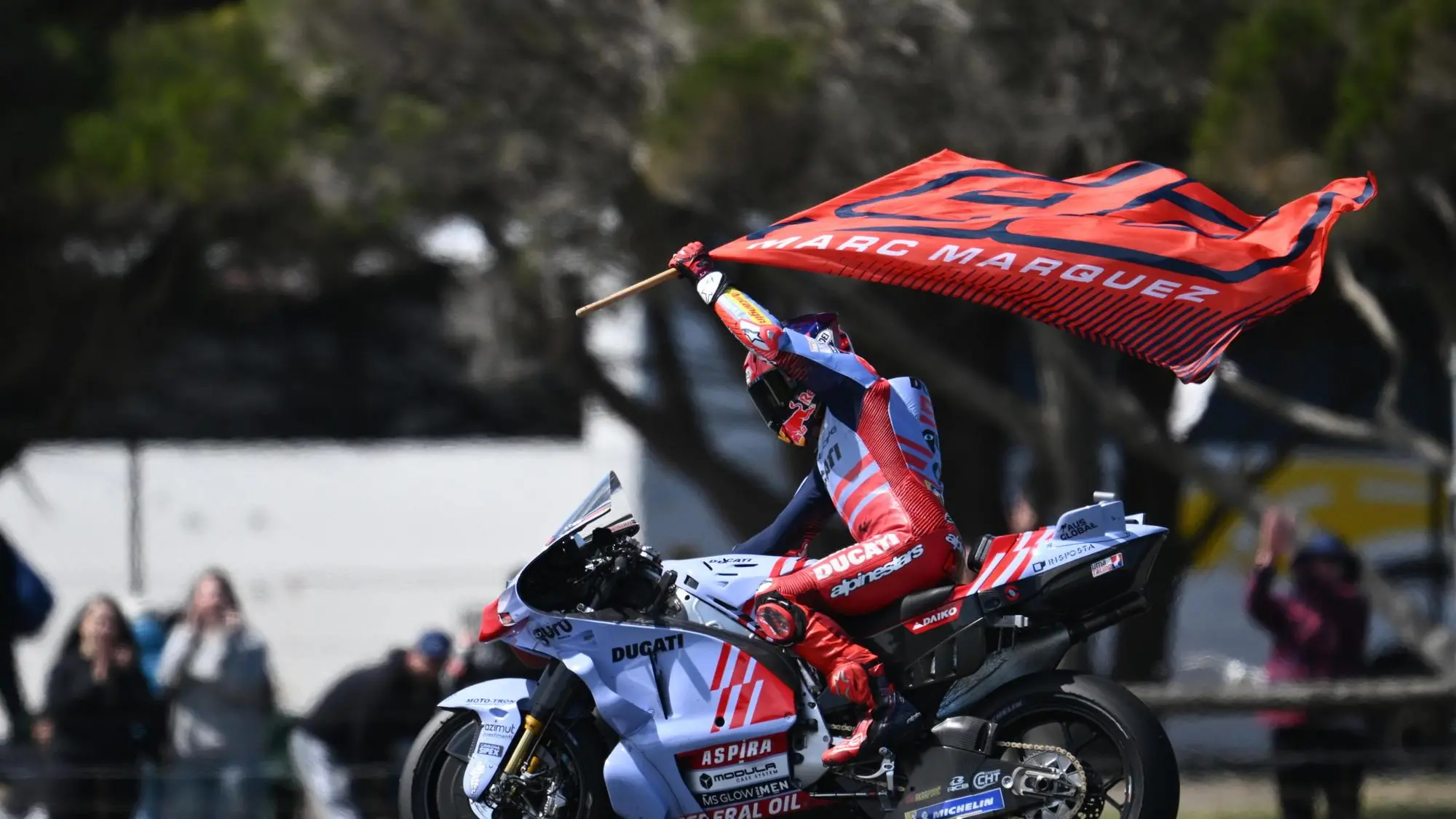Marquez batte Martin e trionfa in Australia, terzo Bagnaia
