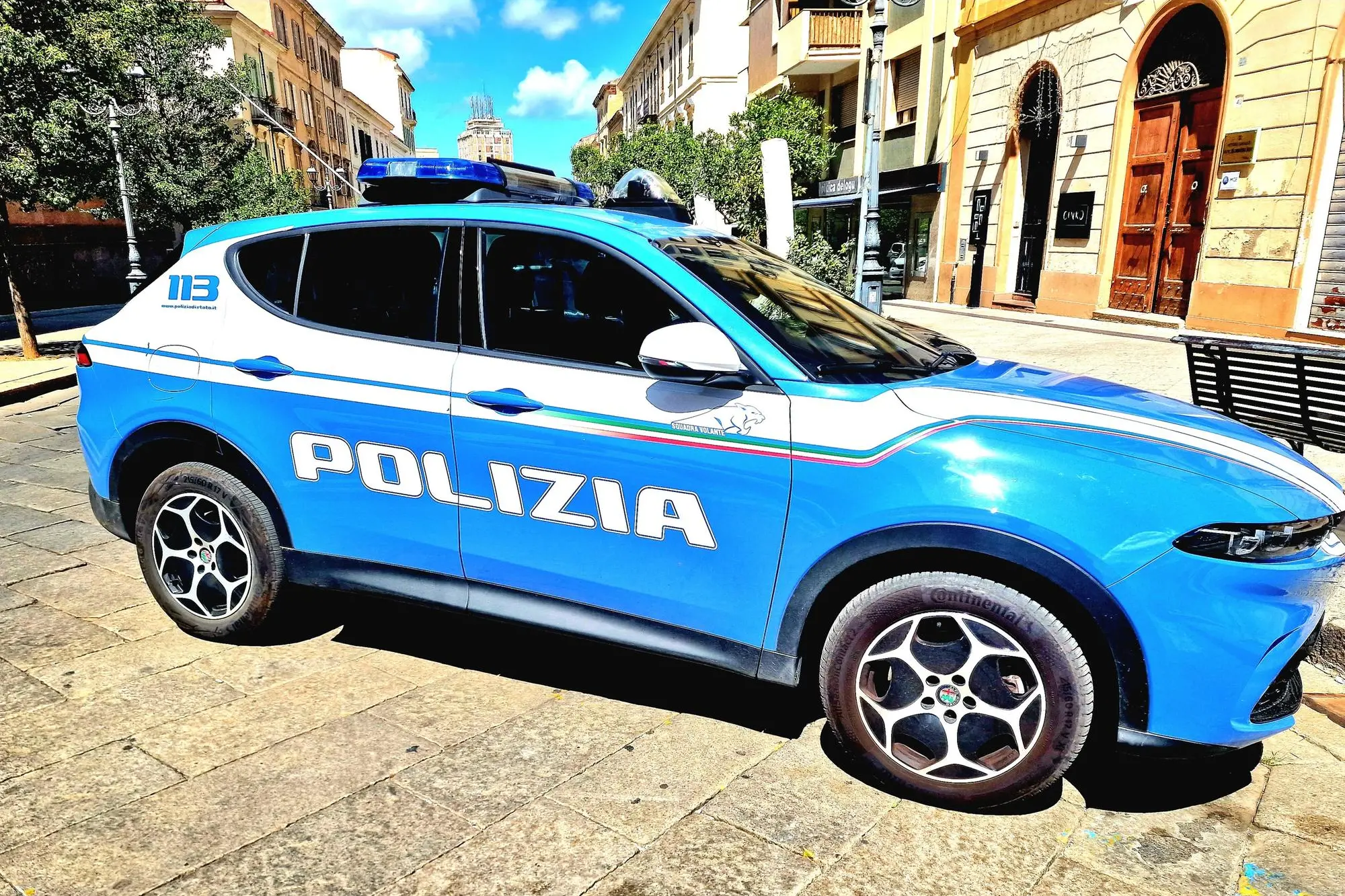 Volante della polizia di Stato