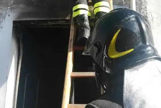 L'intervento (foto Vigili del fuoco)