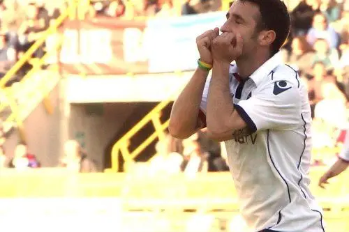 L'esultanza di Cossu dopo il gol