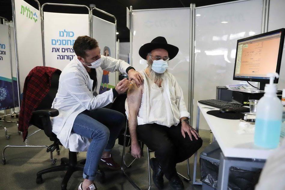 In Israele mezzo milione di vaccinati, è il primo Stato al mondo