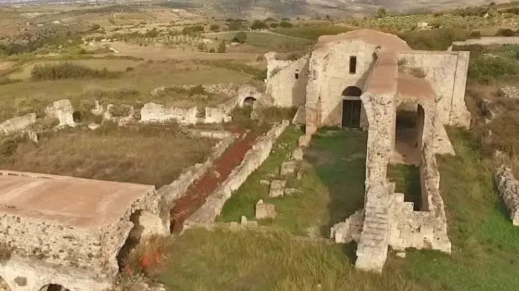 https://immagini.unionesarda.it/version/c:YTQ3YjdkZmYtMjdmOS00:MjFmM2M1NjMtZWFmYS00/image.webp?f=16:9