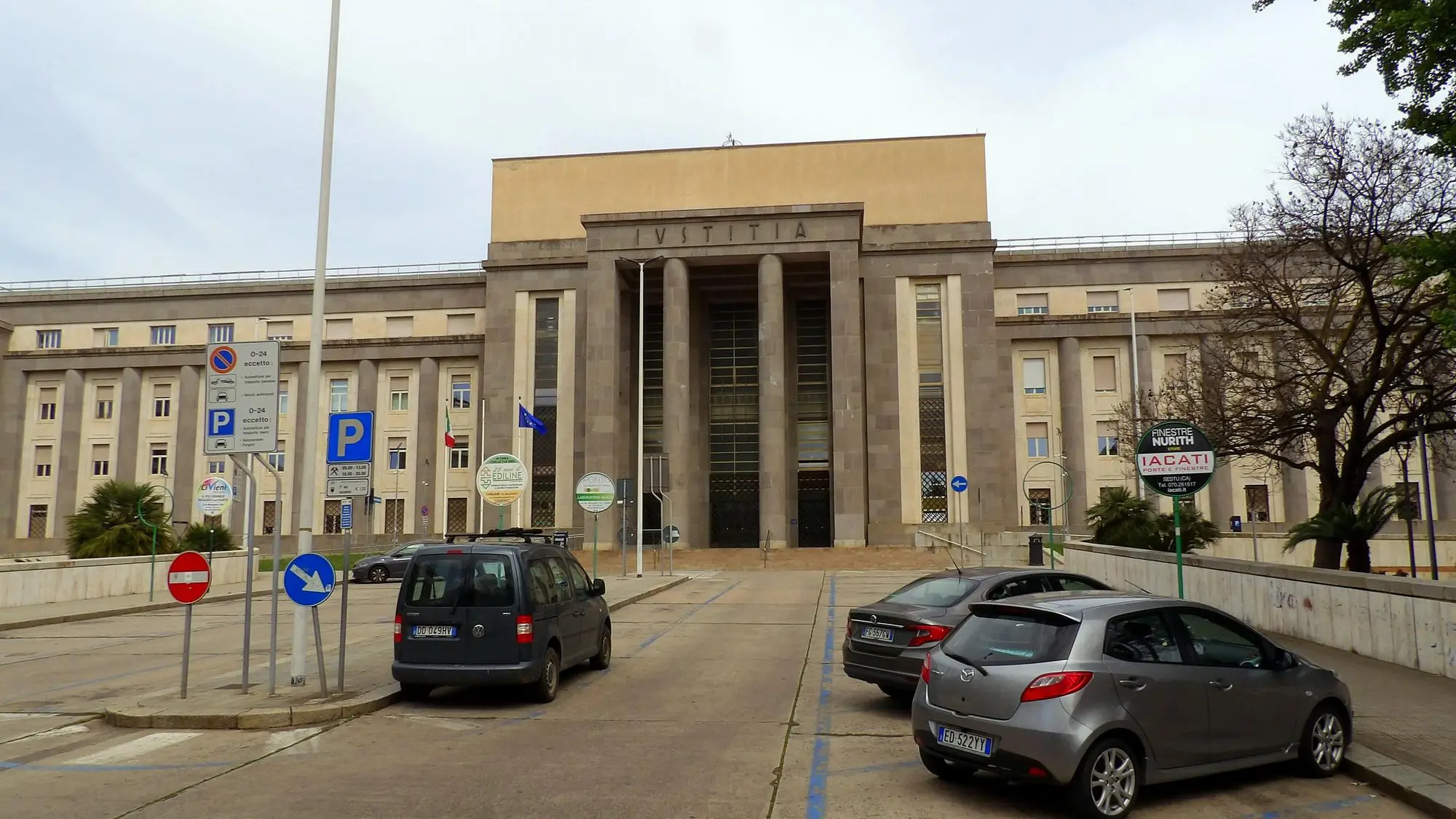https://immagini.unionesarda.it/version/c:YTQ4ZjJhNjctZTgyNC00:ZWMzNGJkYWQtZDdmZC00/image.webp?f=16:9