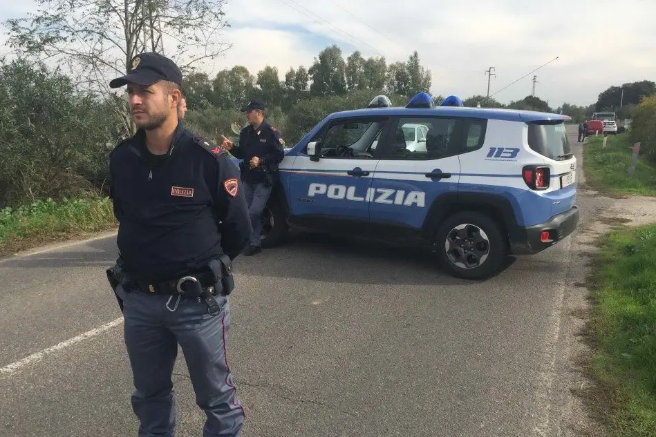 Polizia a Oristano (L'Unione Sarda - Sanna)