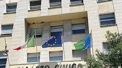 https://immagini.unionesarda.it/version/c:YTQ5MTNiMTgtZmNjMS00:ODgxZjIzMWMtMmY3NS00/image.webp?f=16:9