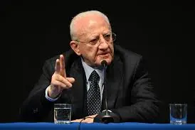 Vincenzo De Luca (foto Ansa)