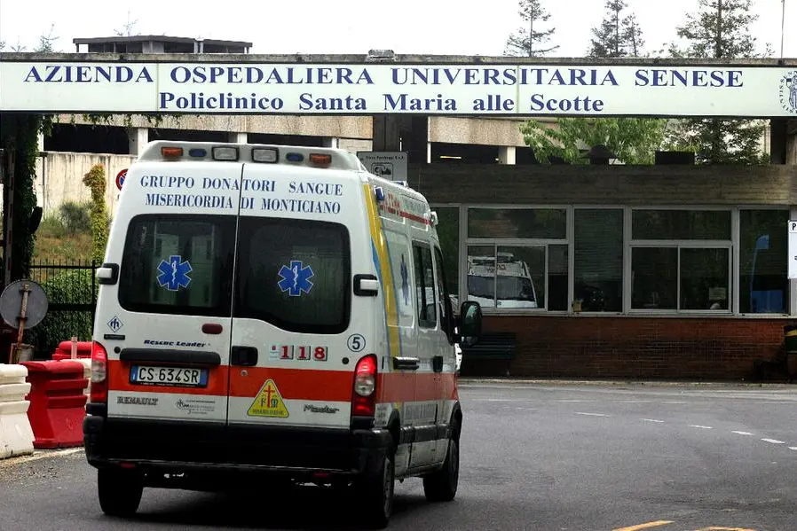 Il Policlinico di Siena (Ansa)