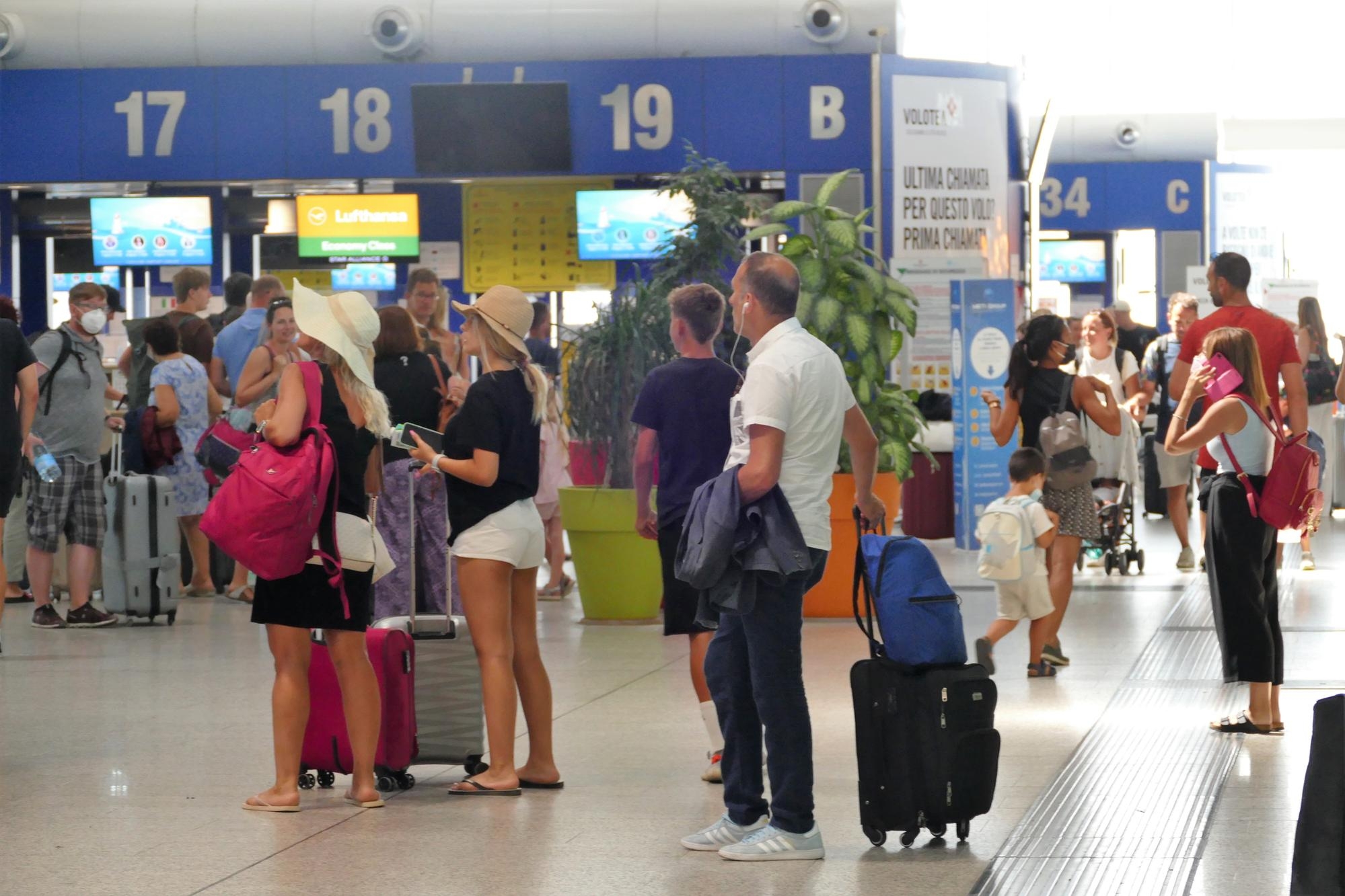 L'aeroporto di Cagliari Elmas (foto Sogaer)