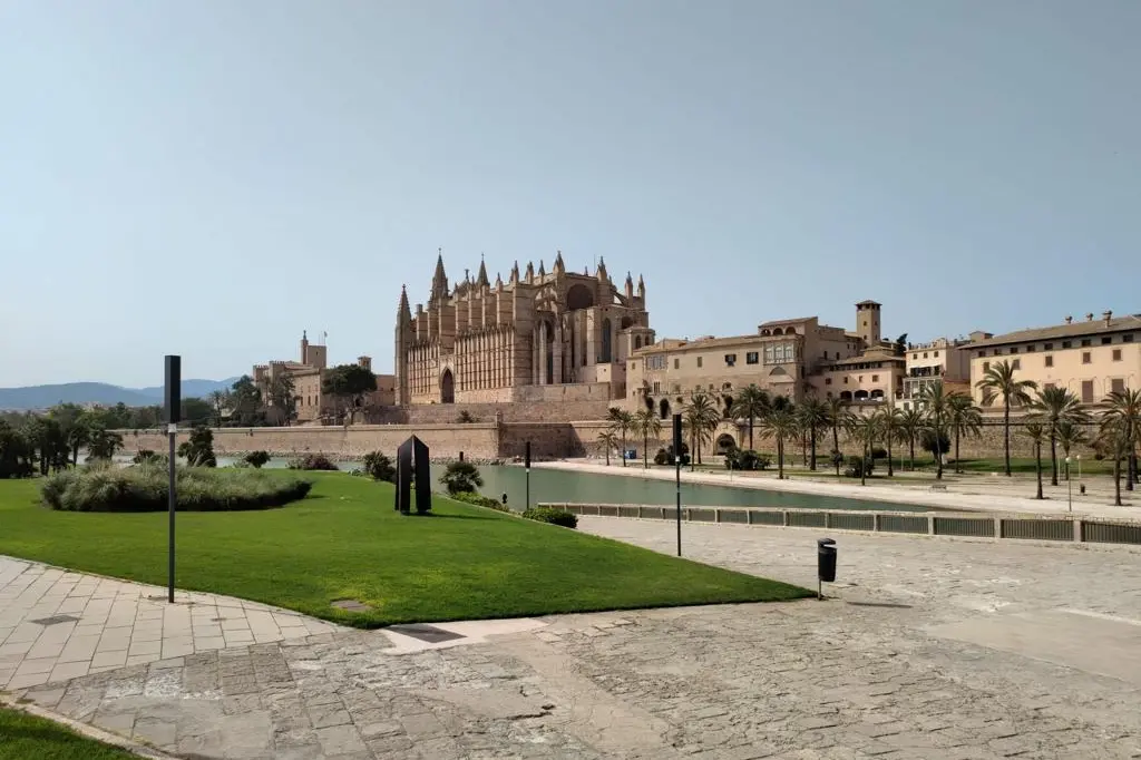 Il palazzo dell'Almudaina, residenza dei reali spagnoli a Palma di Maiorca