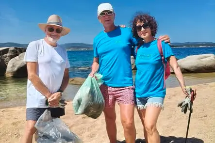 Palau, volontari all'opera (foto Amici di Talmone)
