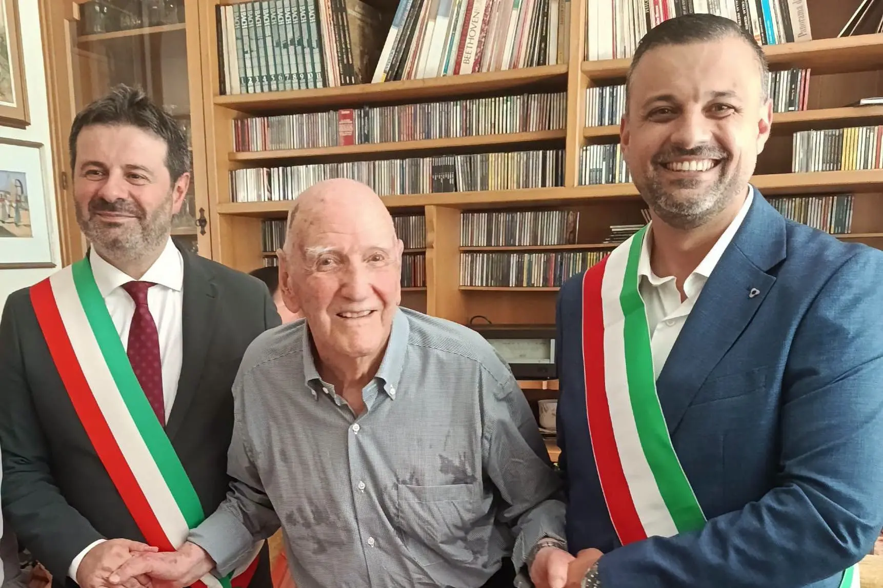 Giuseppe Mascia, sindaco metropolitano, l'ingegner Antonio Virdis, e Gian Luigi Testoni