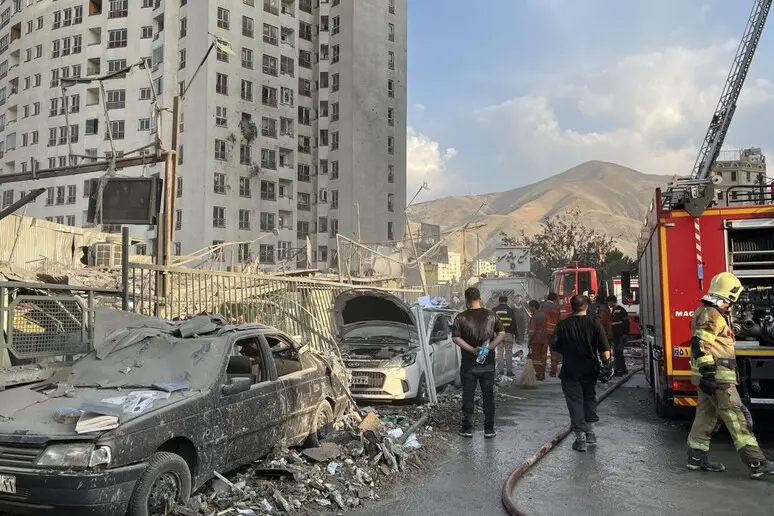 Terremoto in Iran (foto Ansa)