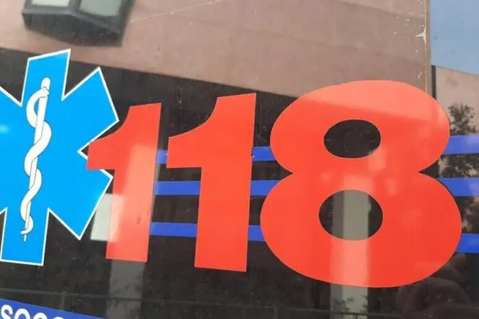 118, immagine simbolo (Ansa)