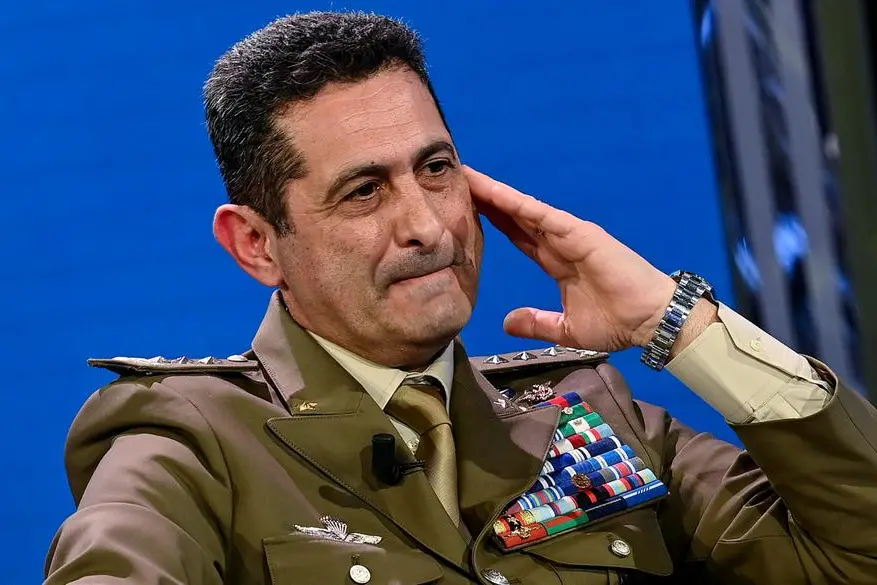 Il commissario Figliuolo (Ansa)