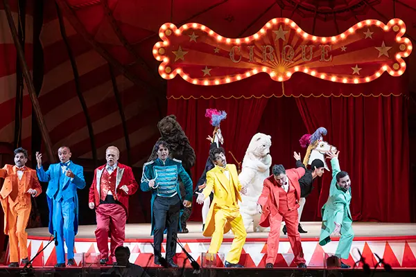 Un'immagine dallo spettacolo (foto Teatro Lirico @Tolu)