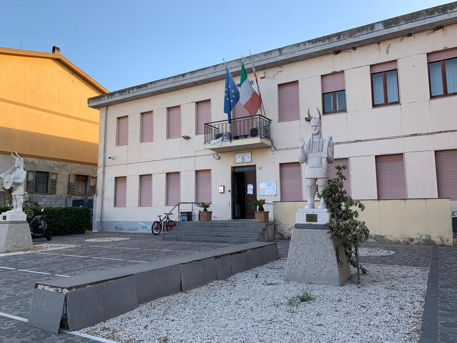 Riola Sardo, bagarre in Consiglio comunale