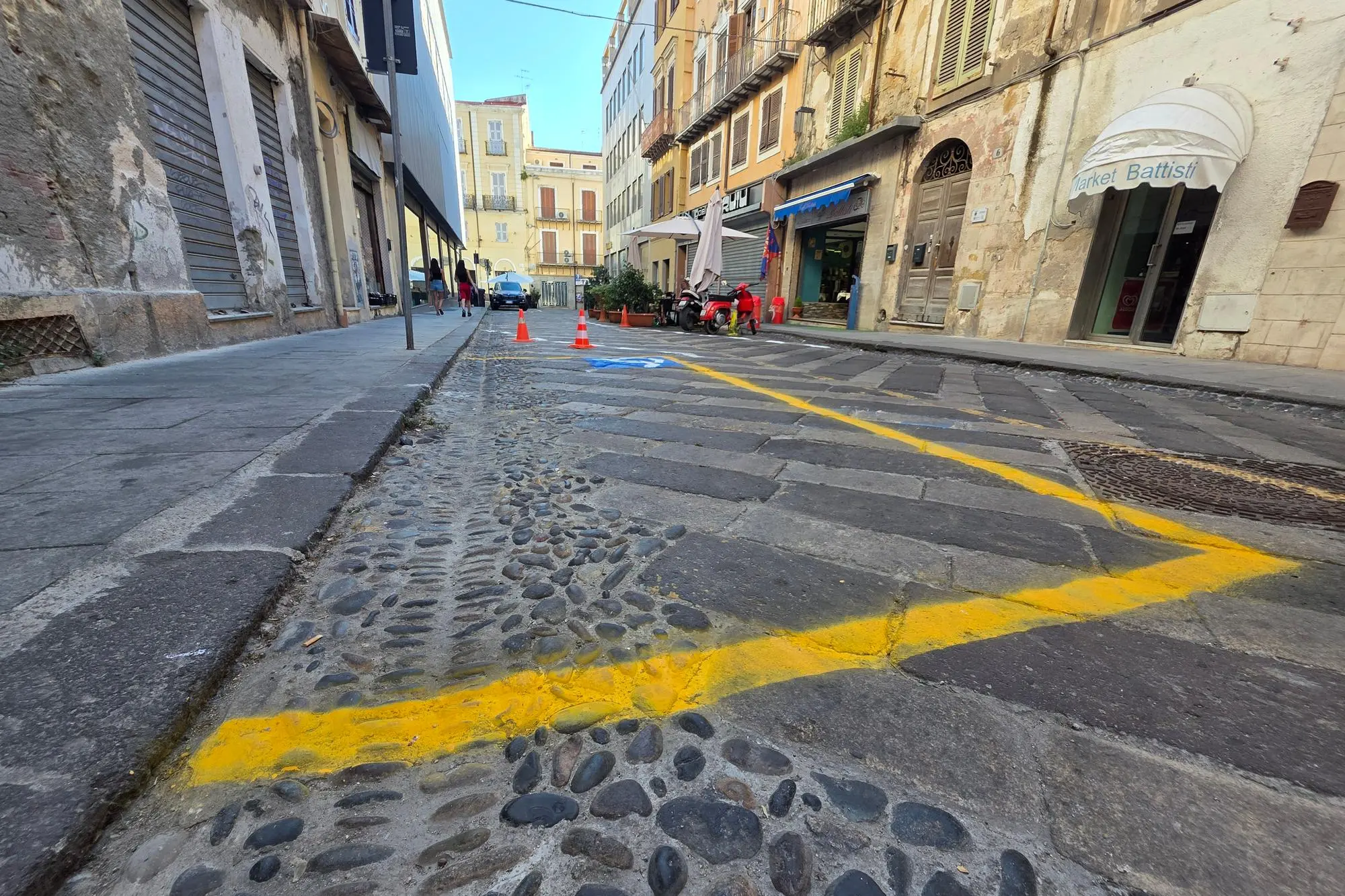 Via Cesare Battisti con le modifiche
