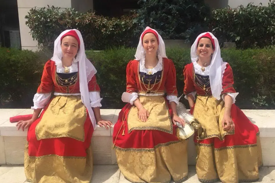 Sant'Efisio, volti e costumi