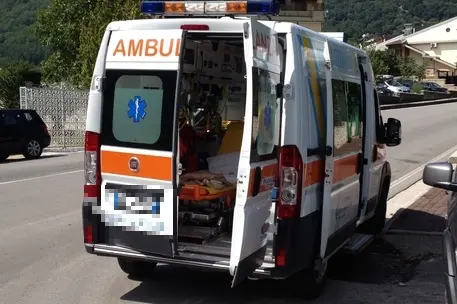 Un'ambulanza (Ansa)