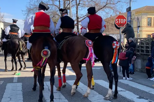 Tre cavalli della Sartiglia (foto Pinna)