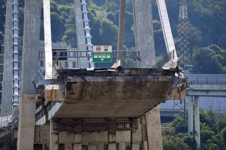 Il ponte "sospeso"
