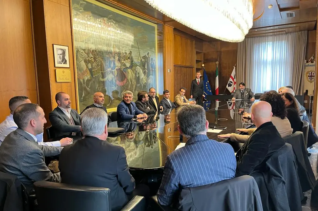 Il tavolo a Villa Devoto (foto Murgia)